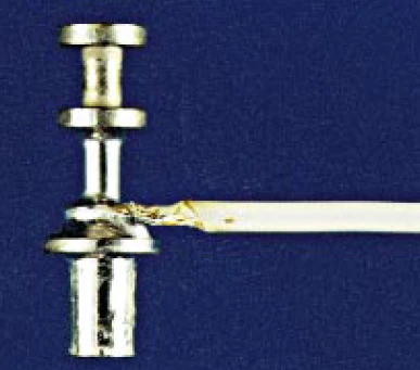 ما هي مواصفات تلف العزل عند اللحام في IPC-A -620؟